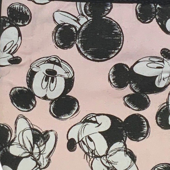 Disney Oven Mitts 2 Pack Mickey Minnie Mouse Oversized Mini Mitts Black Pink - Picture 9 of 16